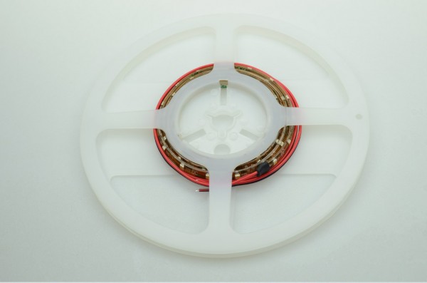 Green Power LED Lichtband, 60x SMD 3528/m, PU-Verguss warmweiss 600 Lm. 9,6W 12V DC-kompatibel