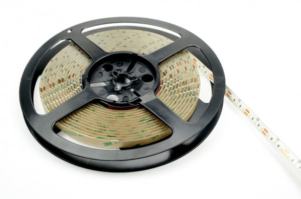 Green Power LED Lichtband, 120x SMD2216/m, Silikonverguss kaltweiss 4200 Lm. 48W 12V DC-kompatibel